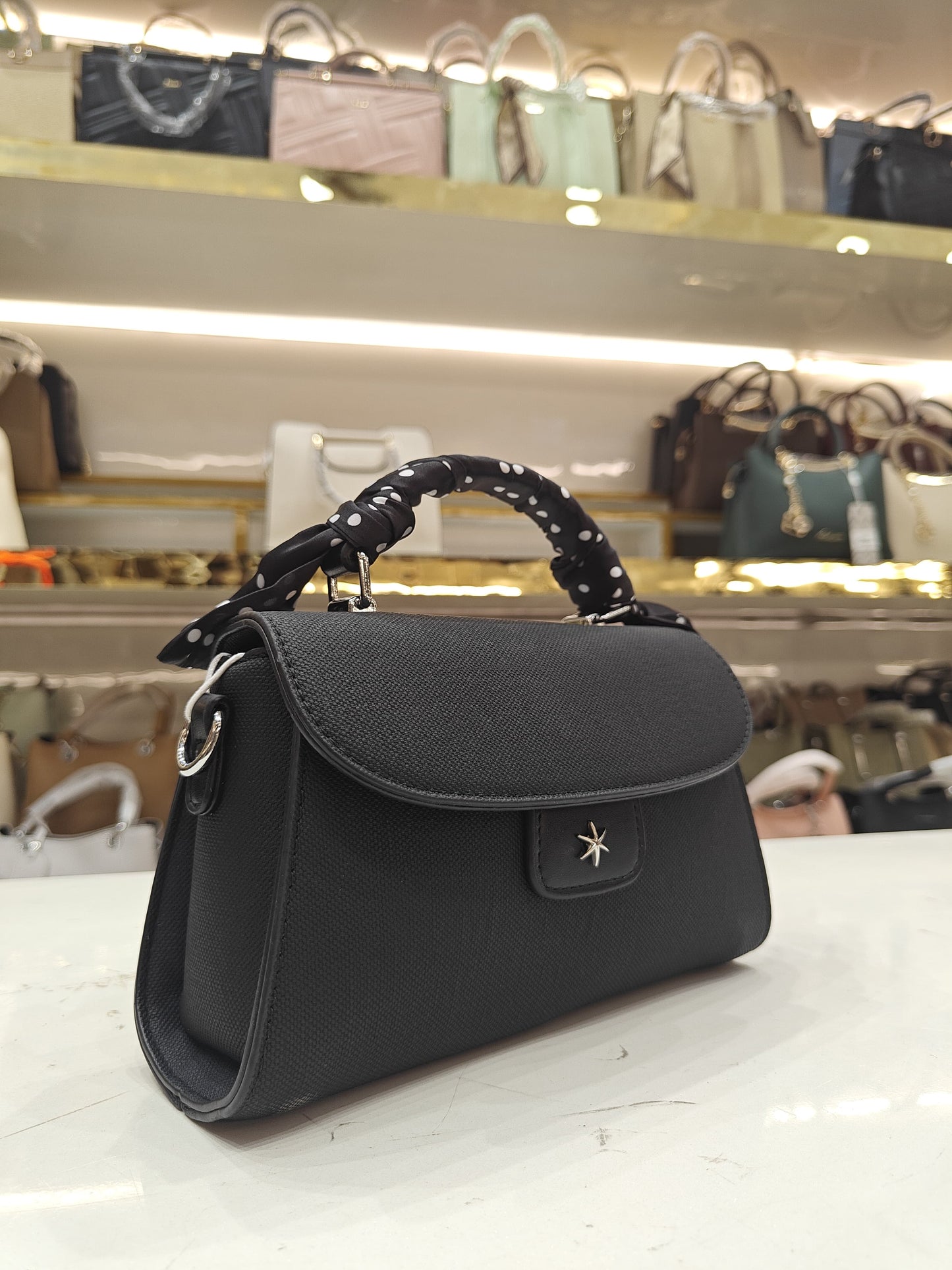 HAND BAG