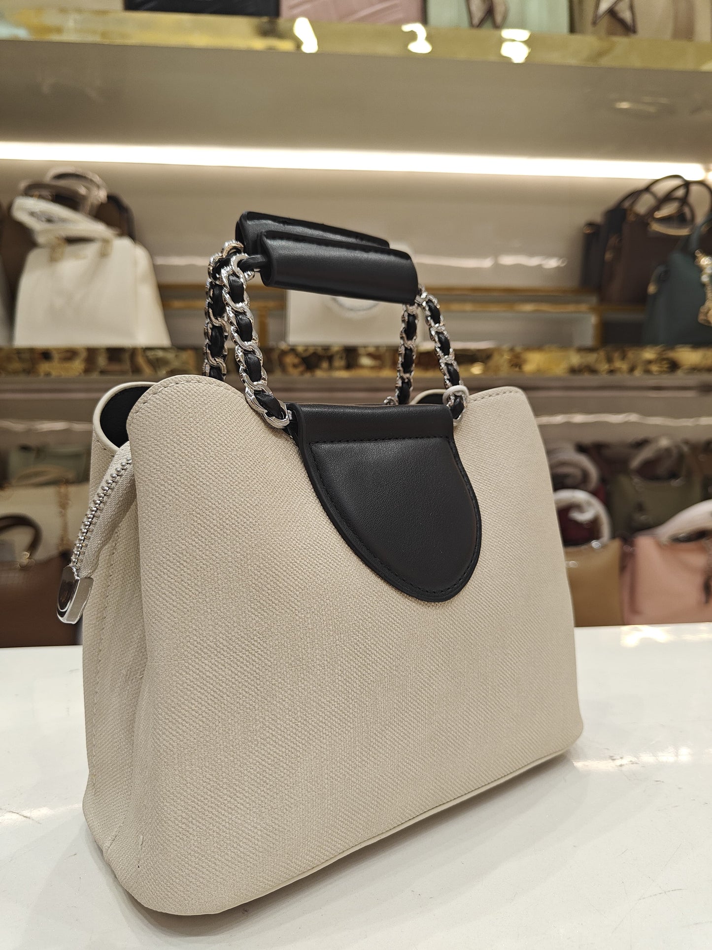 HAND BAG